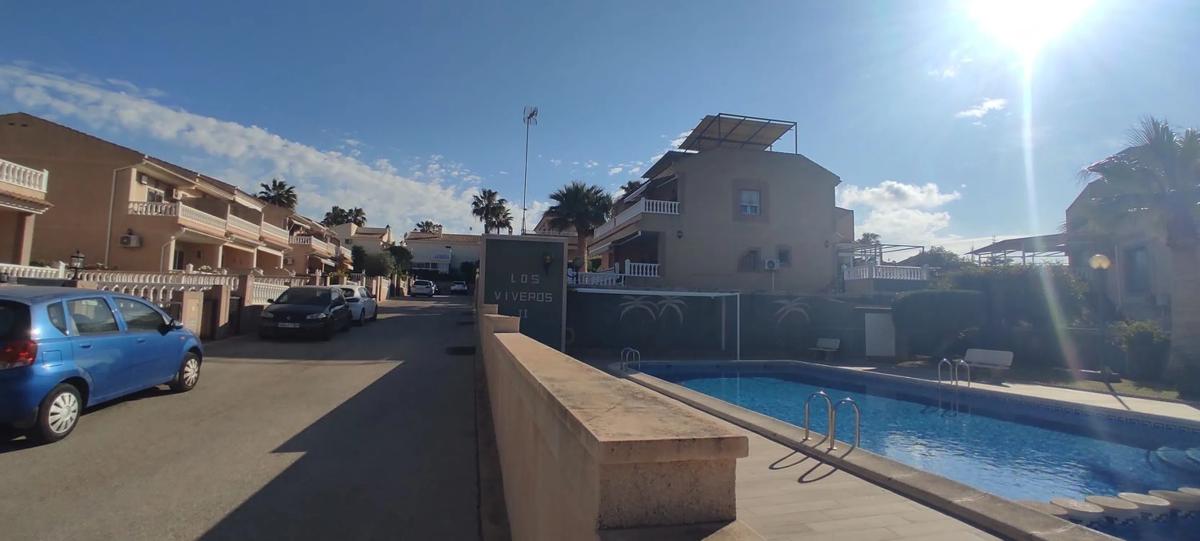 Sale of townhouse in Calle Veleta, 69 , Torrevieja photo 4
