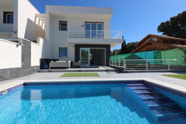 Chalet wolnostojący na sprzedaż w  Barrio Los Balcones - Los Altos del Edén, Torrevieja photo 2