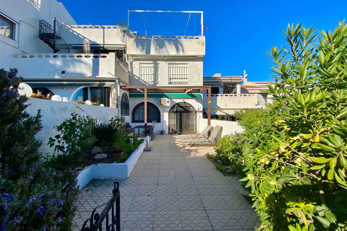 Sale of apartment in Barrio Torreblanca, Torrevieja
photo 2