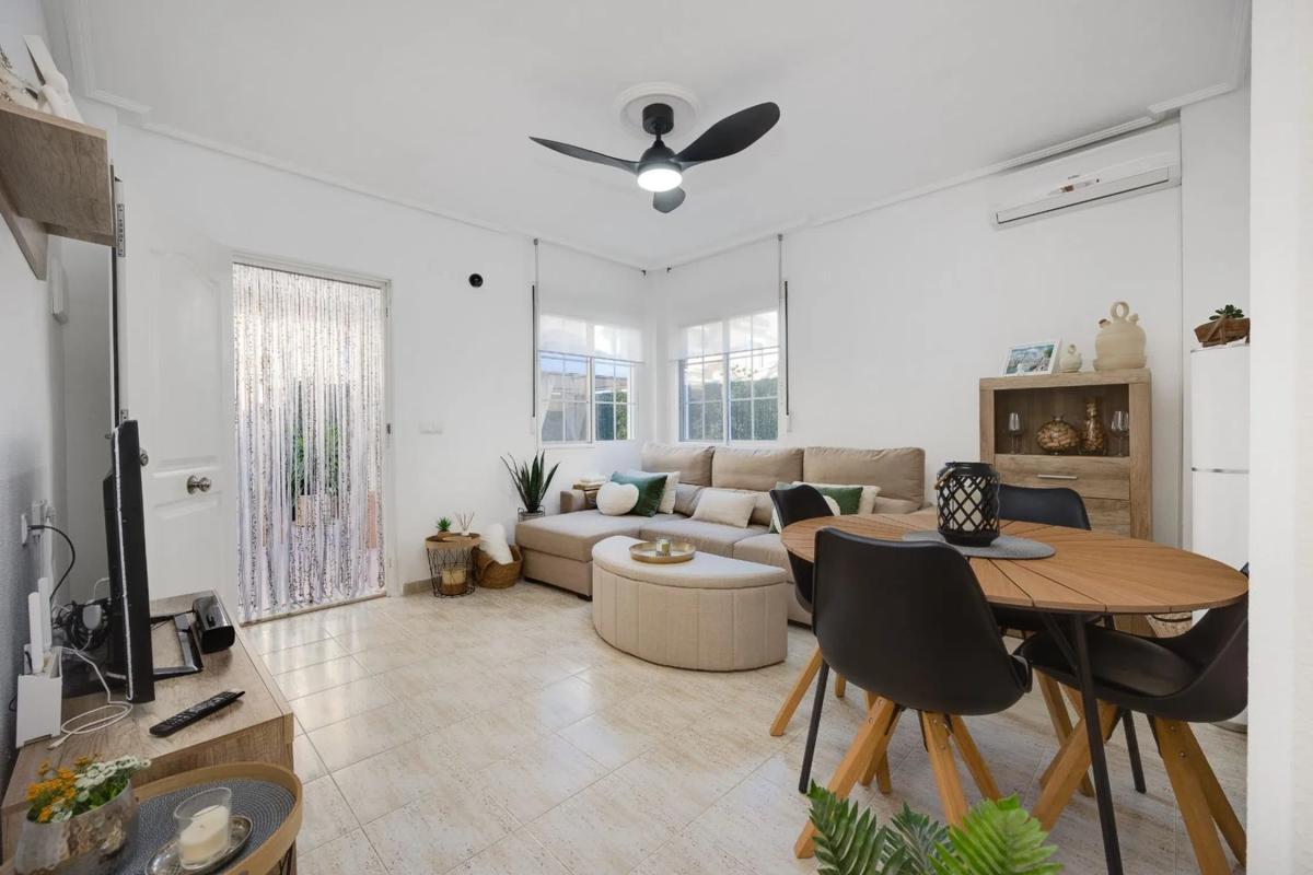 Sale of apartment in Calle Perseo, 8, Torrevieja
photo 4