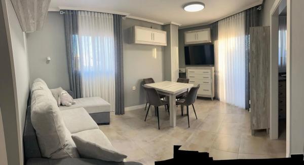 Mieszkanie na sprzedaż w  Barrio Nueva Torrevieja, Torrevieja photo 1