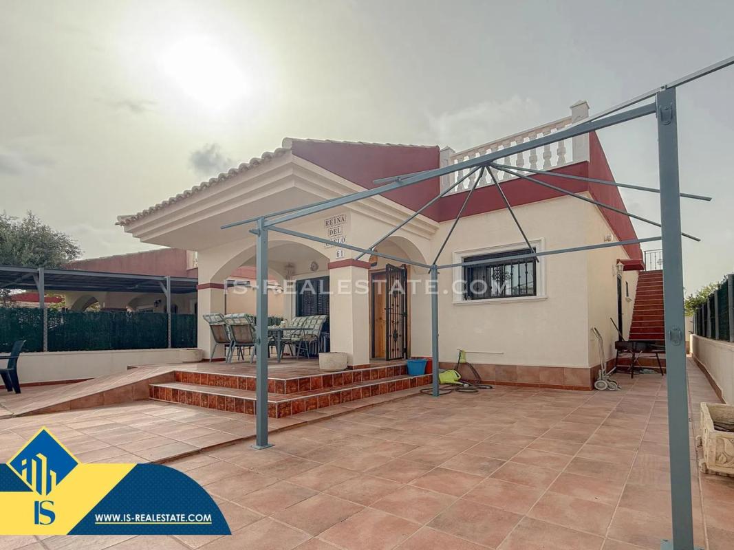 Продажа отдельного шале в Barrio Parque Acuático - Sector 25, Торревьеха photo 3