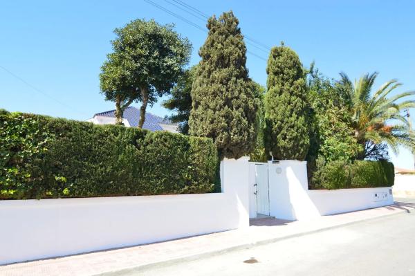 Chalet wolnostojący na sprzedaż w Calle Jorge Manrique, 5, Torrevieja thumbnail 1