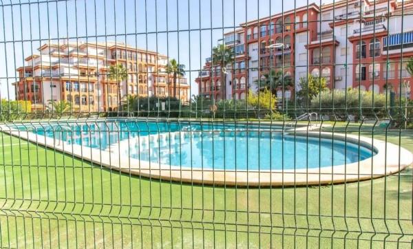 Mieszkanie na sprzedaż w Calle Helena, 5, Torrevieja photo 1