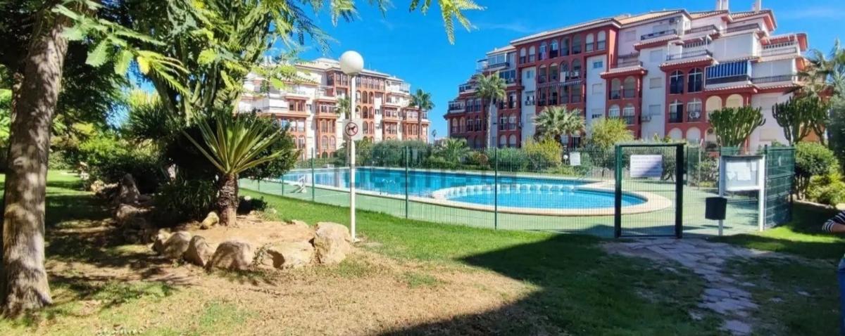 Venta de piso en Calle Helena, 5, Torrevieja
 photo 2