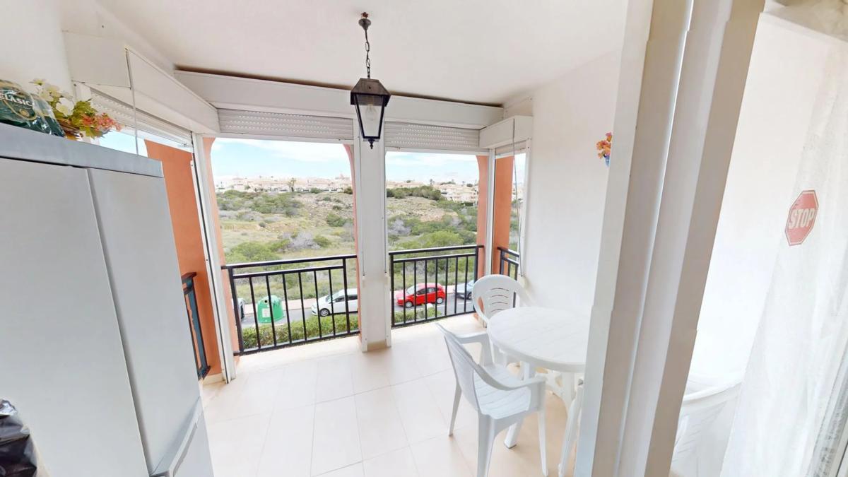 Sale of apartment in Calle Helena, Torrevieja
photo 2