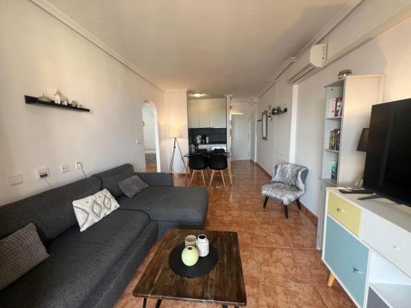 Piso en venta en Calle Joven Pura, Torrevieja
 photo 1