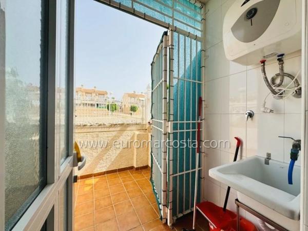 Terraced house for sale at  Calle Avellaneda , Torrevieja photo 1