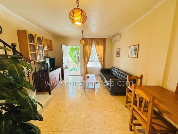 Terraced house for sale at  Calle Avellaneda , Torrevieja photo 2