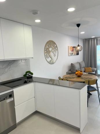 Квартира на продажу на  Calle Diana, 4, Торревьеха photo 1