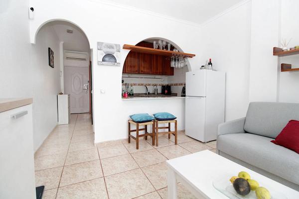 Piso en venta en Calle Perseo, Torrevieja
thumbnail 2