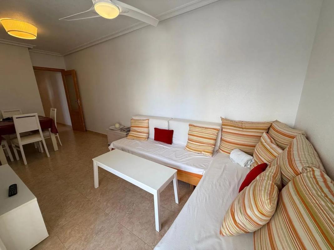 Sale of apartment in Calle Matilde Peñaranda, 101, Torrevieja
photo 2