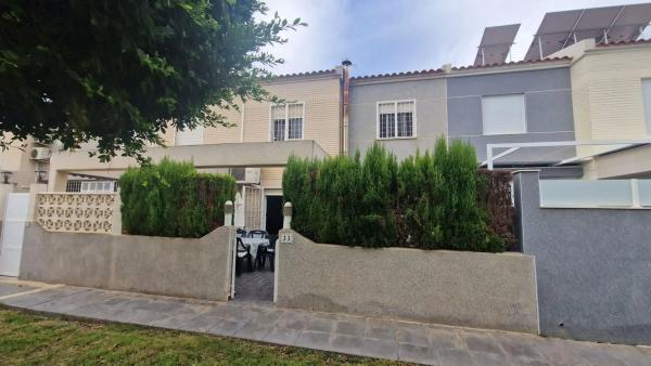 Terraced house for sale at  Calle Talía, 33 , Torrevieja photo 3