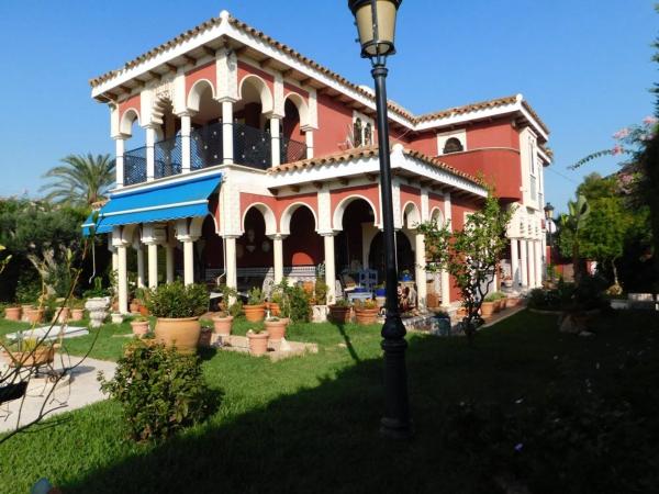 Chalet wolnostojący na sprzedaż w  Barrio Nueva Torrevieja, Torrevieja photo 1
