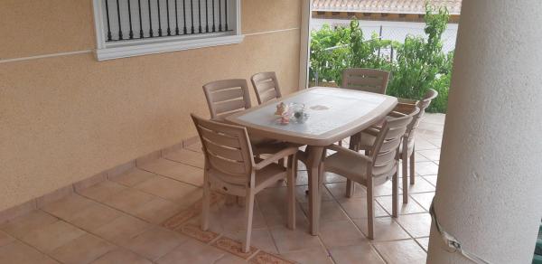 Chalet pareado en calle Meridiano, 4 a photo 2