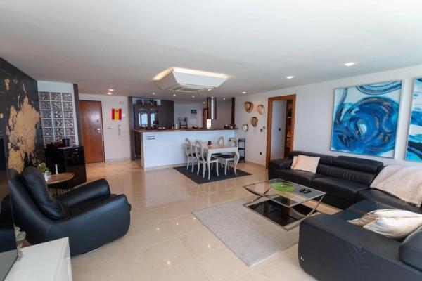 Mieszkanie na sprzedaż w  Barrio Playa de los Locos, Torrevieja photo 3