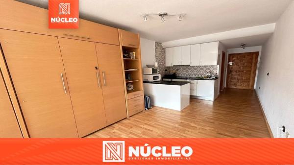 Квартира на продажу в Calle Paralela Estocolmo, Торревьеха photo 1