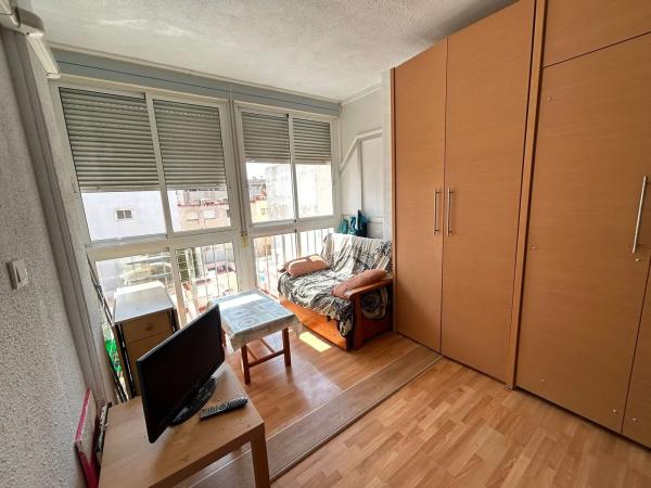 Квартира на продажу в Calle Paralela Estocolmo, Торревьеха photo 2
