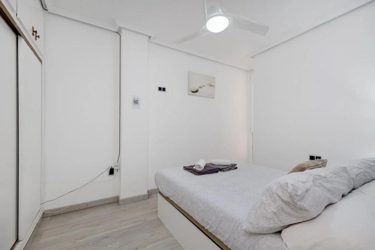 Venta de piso en Calle Paralela Estocolmo, 23, Torrevieja
photo 1