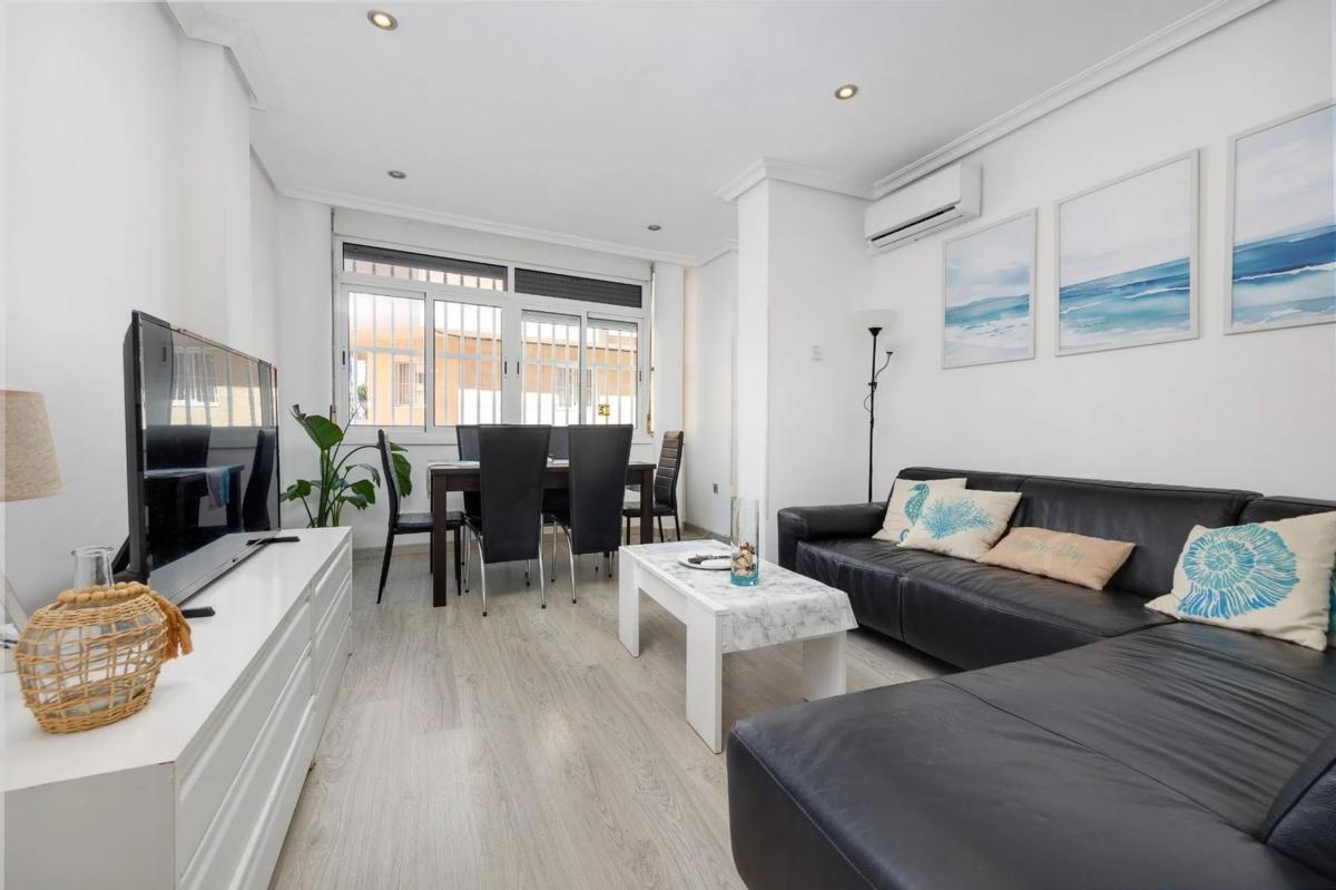 Venta de piso en Calle Paralela Estocolmo, 23, Torrevieja
photo 5