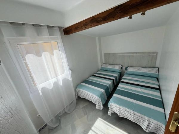 Mieszkanie na sprzedaż w  Calle Jacinto Benavente, Torrevieja photo 2