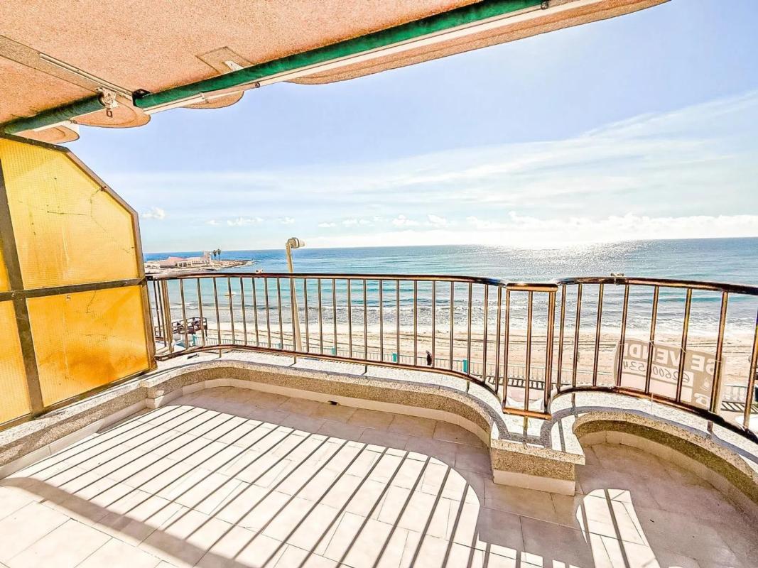 Venta de piso en Barrio Playa de los Locos, Torrevieja
photo 1