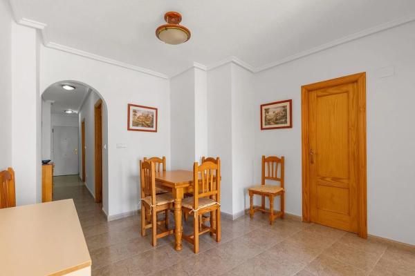 Mieszkanie na sprzedaż w Calle Mar Baltico, 7, Torrevieja photo 1