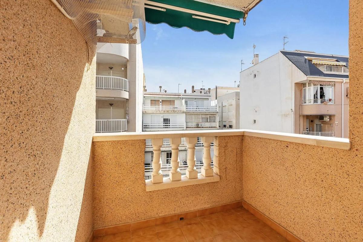 Venta de piso en Calle Mar Baltico, 7, Torrevieja
 photo 3