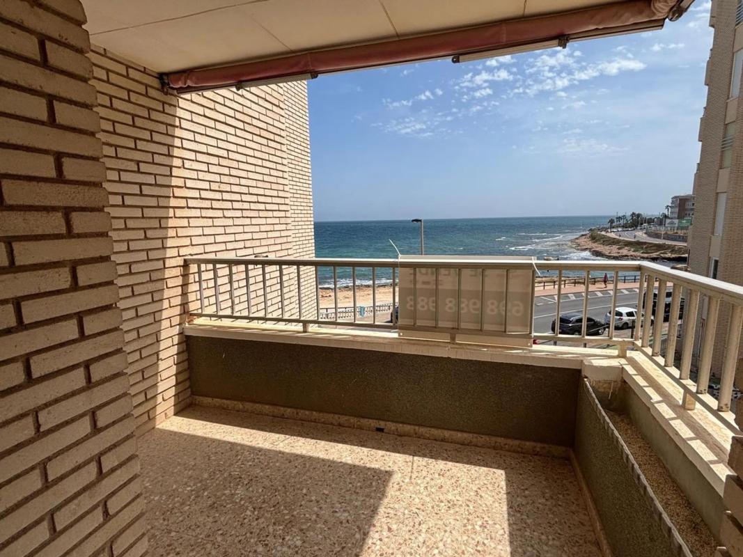Sprzedaż mieszkania w Avenida Doctor Mariano Ruiz Canovas, Torrevieja
photo 1