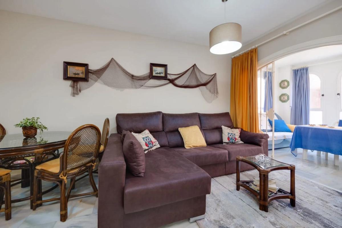 Sale of apartment in Avenida Alfredo Nobel, Torrevieja
photo 1