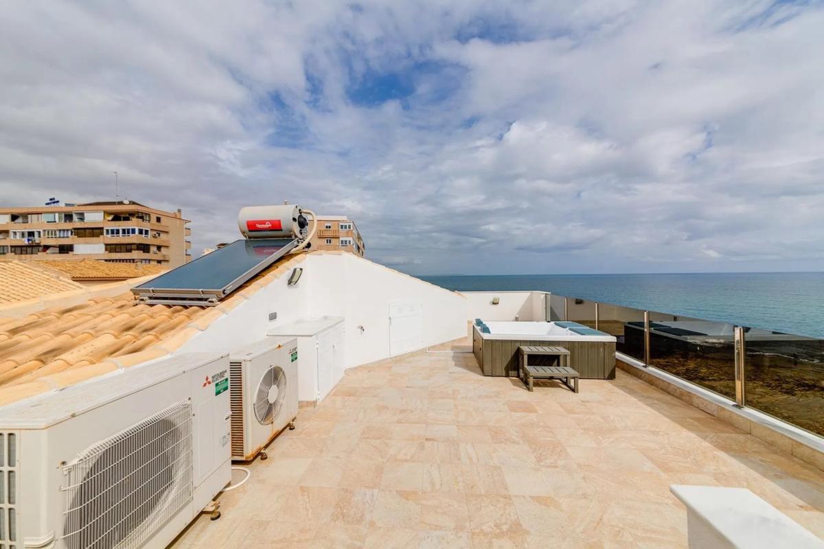 Venta de chalet independiente en Barrio Miramar - Torre del Moro, Torrevieja
photo 5