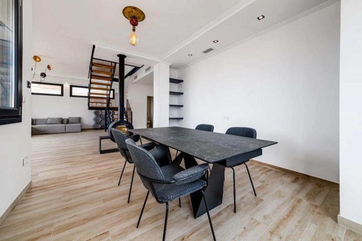 Sale of independent chalet in Barrio Miramar - Torre del Moro, Torrevieja
photo 3