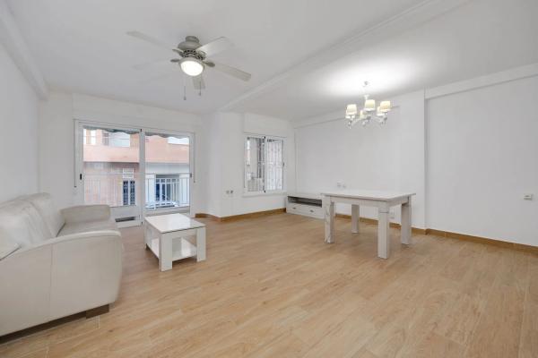 Квартира на продажу на  Calle Fragata, 4, Торревьеха photo 1