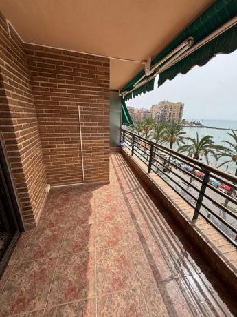 Mieszkanie na sprzedaż w Avenida de los Marineros, 5, Torrevieja photo 1