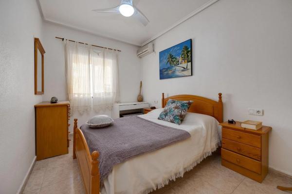 Ático en venta en  Calle Vicente Blasco Ibáñez, 146, Torrevieja photo 2