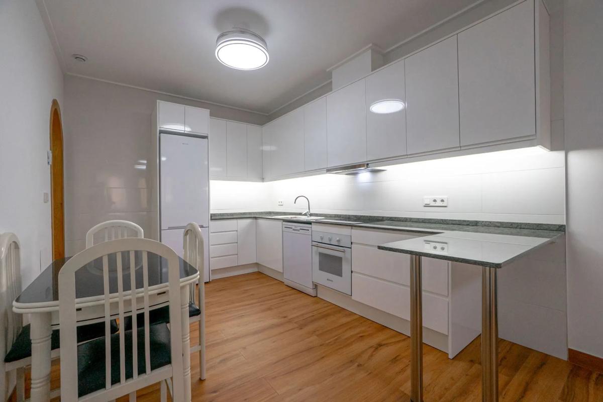 Продажа квартиры на Calle Fragata, 37, Торревьеха
photo 2