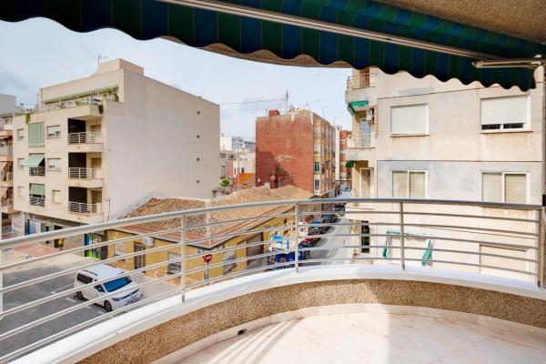 Квартира на продажу на  Calle Gumersindo, Торревьеха photo 1