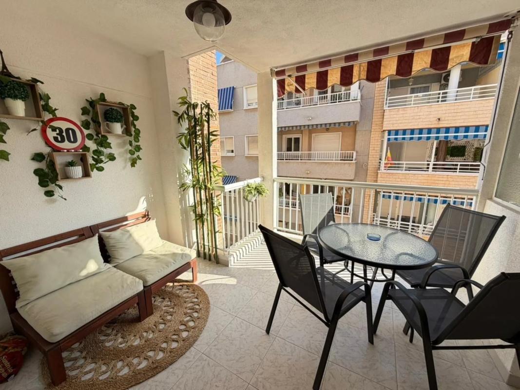 Sprzedaż mieszkania w Calle Virgen de la Paloma, Torrevieja
photo 4