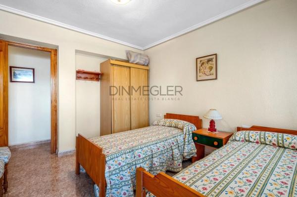 Piso en venta en Barrio Las Piscinas Naturales, Torrevieja
 photo 2