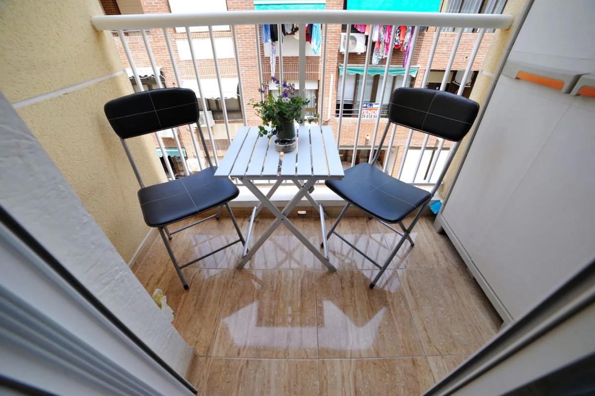 Sale of apartment in Calle la Loma, 88, Torrevieja
 photo 2