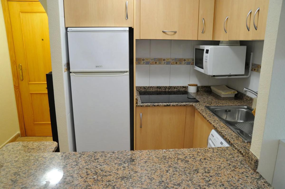 Sale of apartment in Calle la Loma, 88, Torrevieja
 photo 4