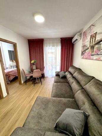 Piso en venta en Calle Vicente Blasco Ibáñez, Torrevieja
 photo 2