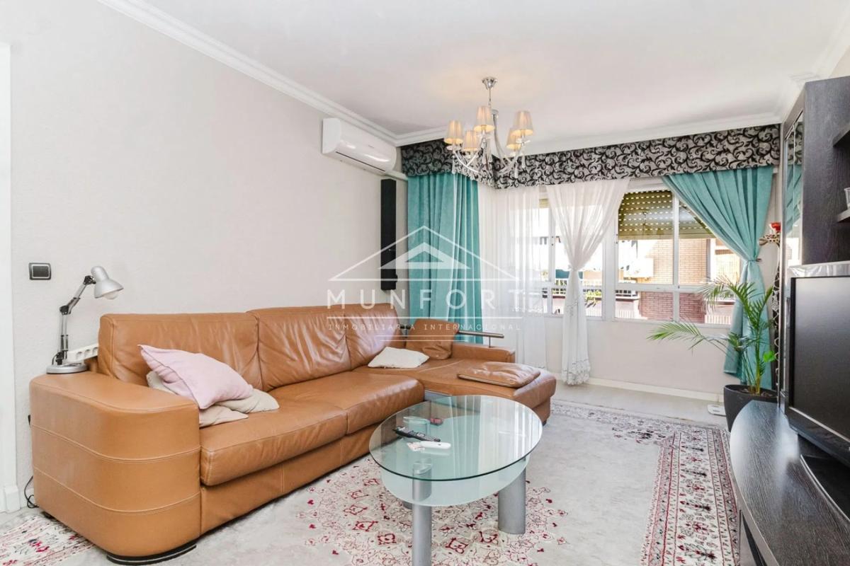 Sale of apartment in Barrio Antonio Machado, Torrevieja
photo 1