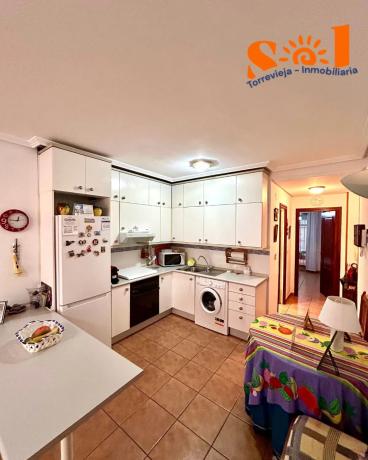 Piso en venta en Calle Bergantin, 34, Torrevieja
 photo 1