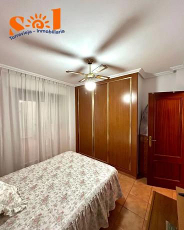 Piso en venta en Calle Bergantin, 34, Torrevieja
 photo 3