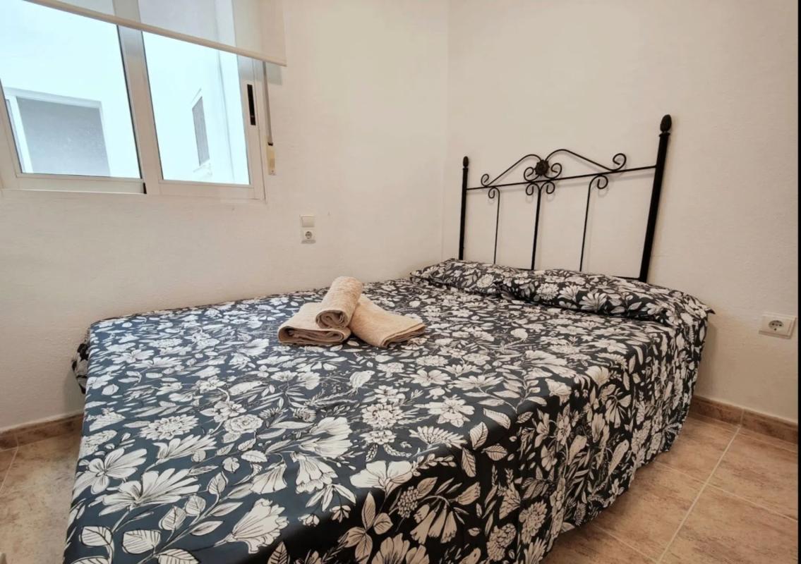Venta de piso en Barrio Las Piscinas Naturales, Torrevieja
photo 3