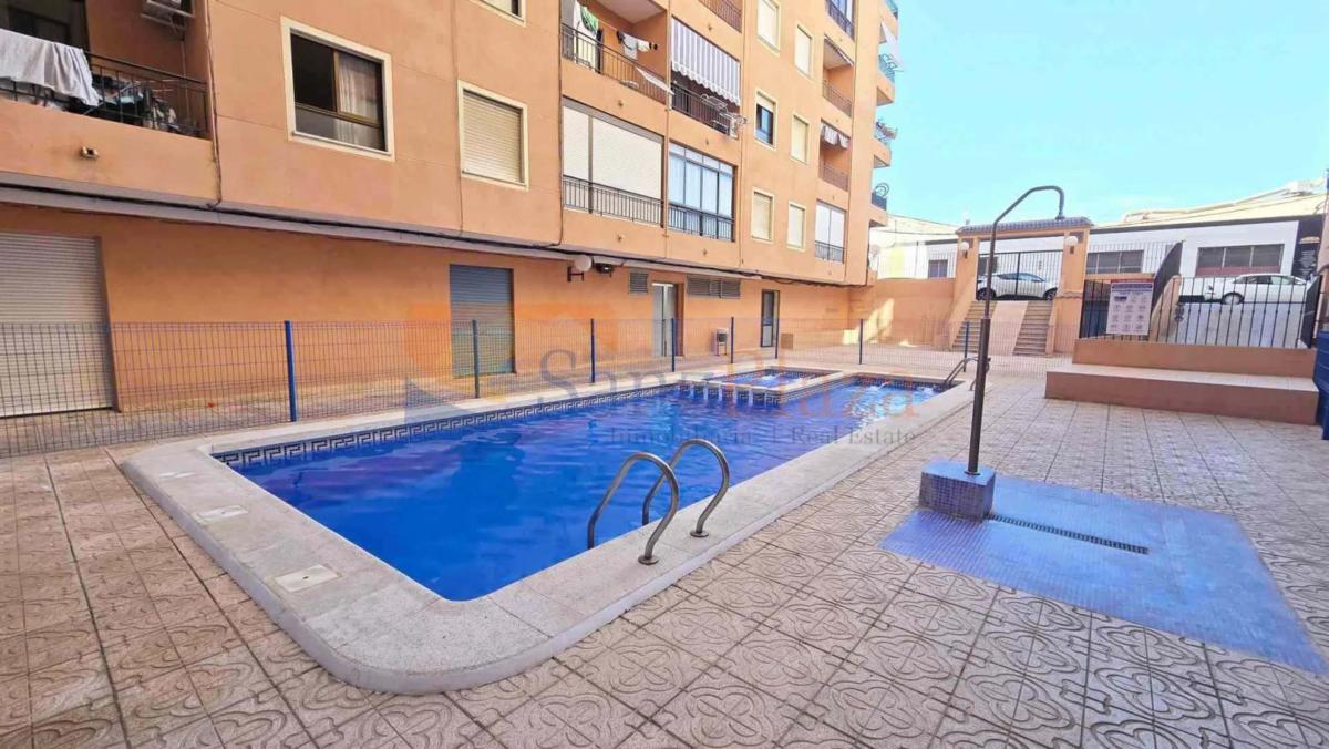 Sprzedaż studia w Barrio Antonio Machado, Torrevieja photo 2