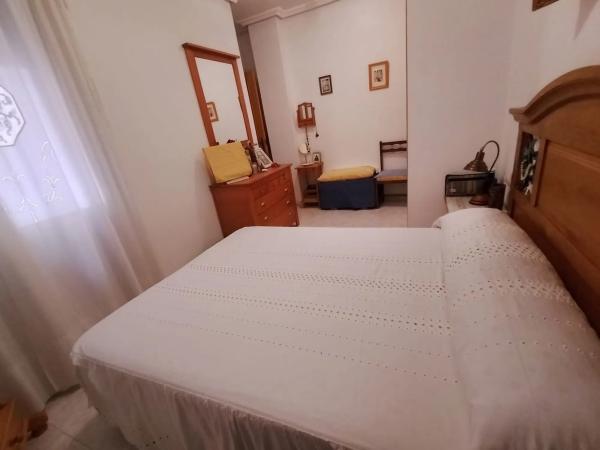 Piso en venta en Calle la Loma, Torrevieja
photo 1