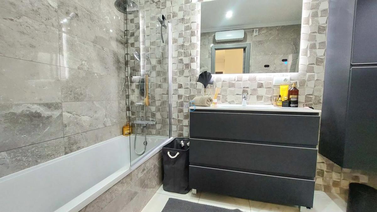 Sale of apartment in Desamparados-Hurchillo-Torremendo, Orihuela
 photo 5
