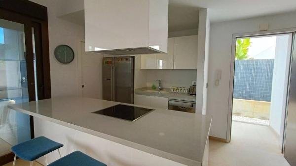 Chalet independiente en venta en Desamparados-Hurchillo-Torremendo, Orihuela
 photo 4